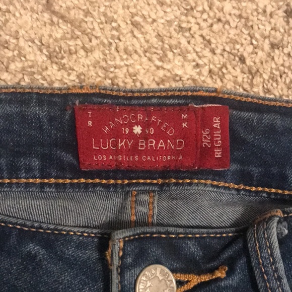 LUCKY BRAND regular 2/26 sized jeans. Tag still on, never worn. - Picture 4 of 6